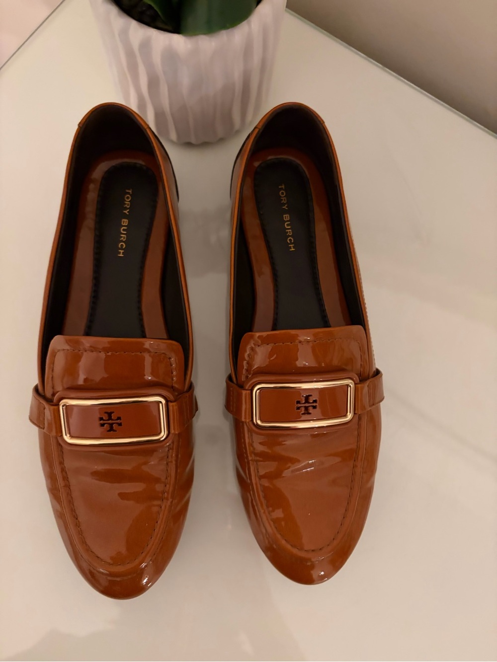 Tory Burch Cognac Patent Leather Penny Loafers with Logo Plaque - Picture 2 of 6